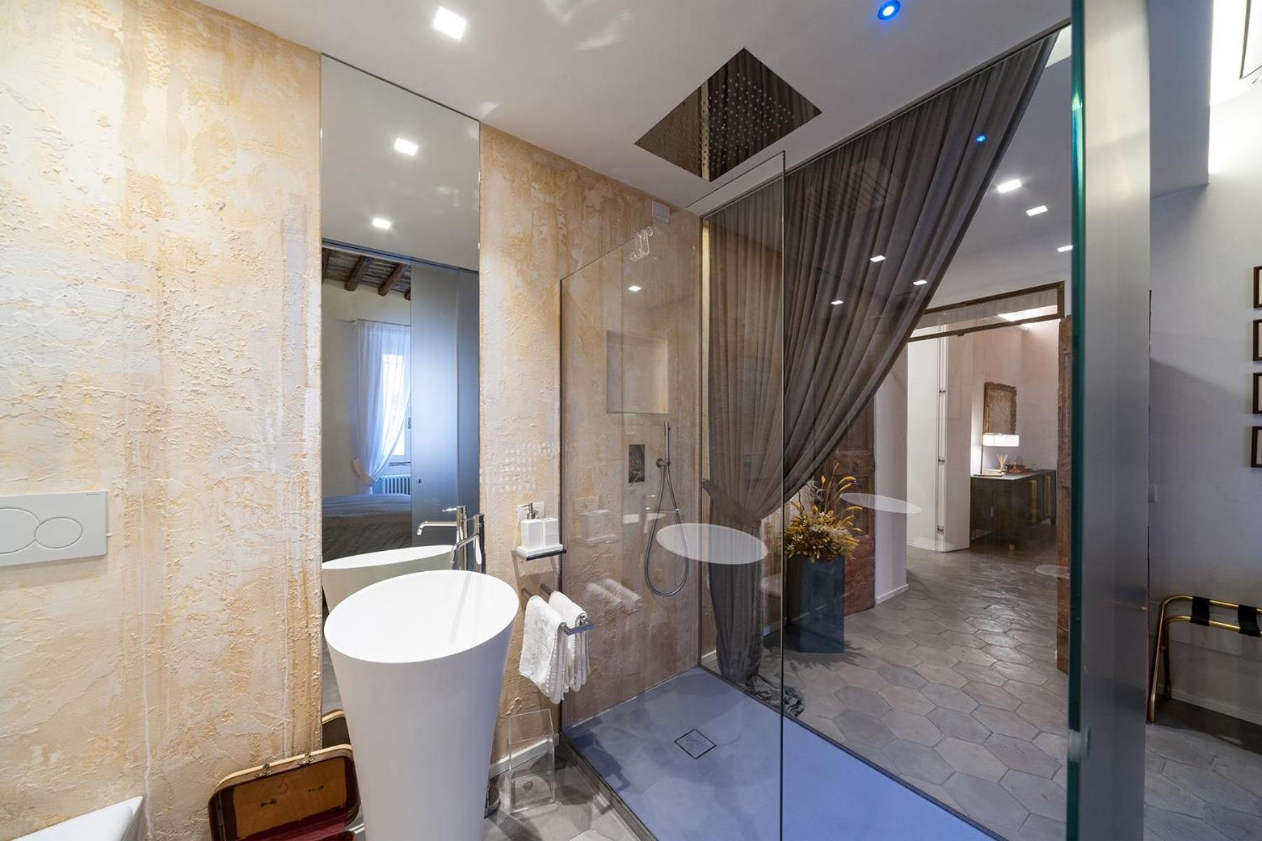 Apartment Trastevere Luxury, Ampia E Confortevole Location Sospesa Tra Design E Storia Rom