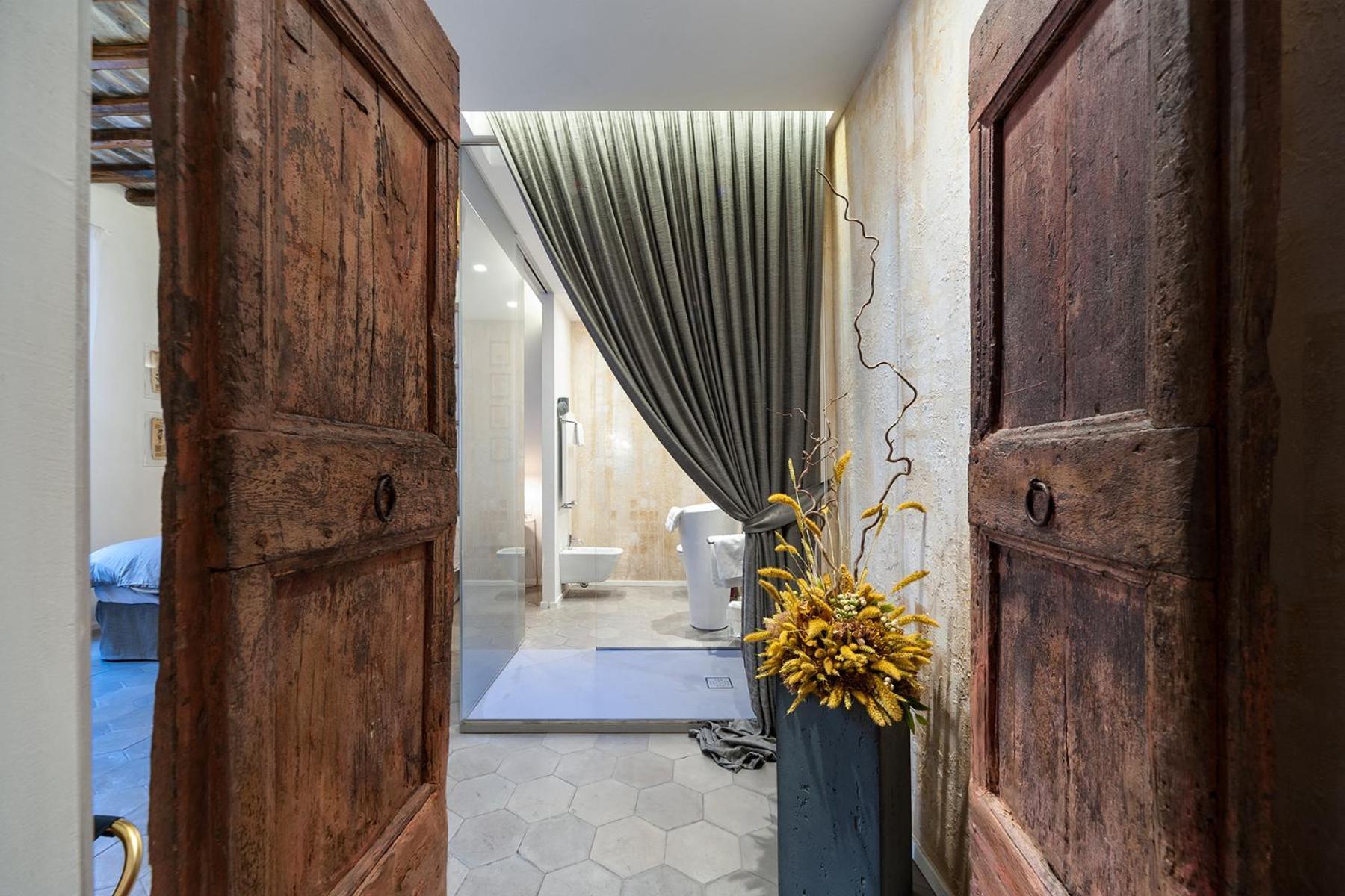 Trastevere Luxury, Ampia E Confortevole Location Sospesa Tra Design E Storia *