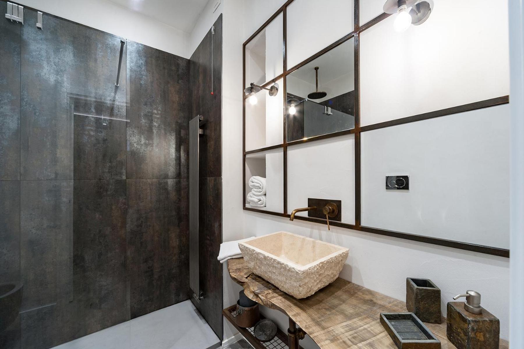 Apartment Trastevere Luxury, Ampia E Confortevole Location Sospesa Tra Design E Storia